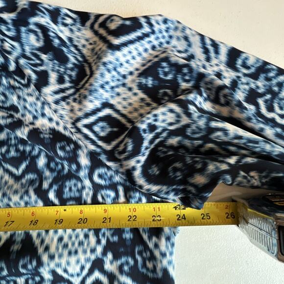 CHICO'S chicos Size 2 Large IKAT SCOOP NECK FRONT PEASANT boho bohemian blue - Picture 10 of 13
